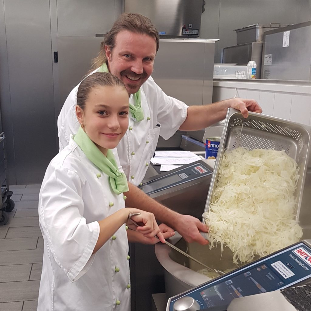 Ausb-Zukunftstag-scaled-aspect-ratio-1024-1024